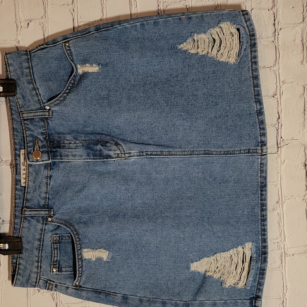 Distressed Medium Wash Denim Size 10 Mini Skirt Denim Co.